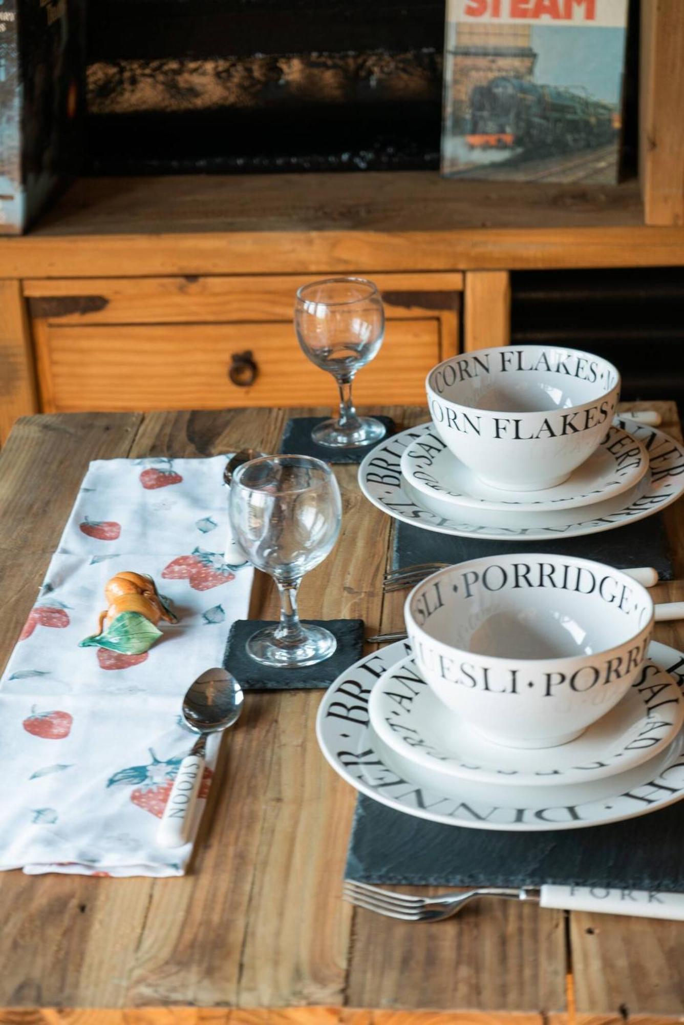 Swallowfield Glamping-Station Master Yeovil Kültér fotó